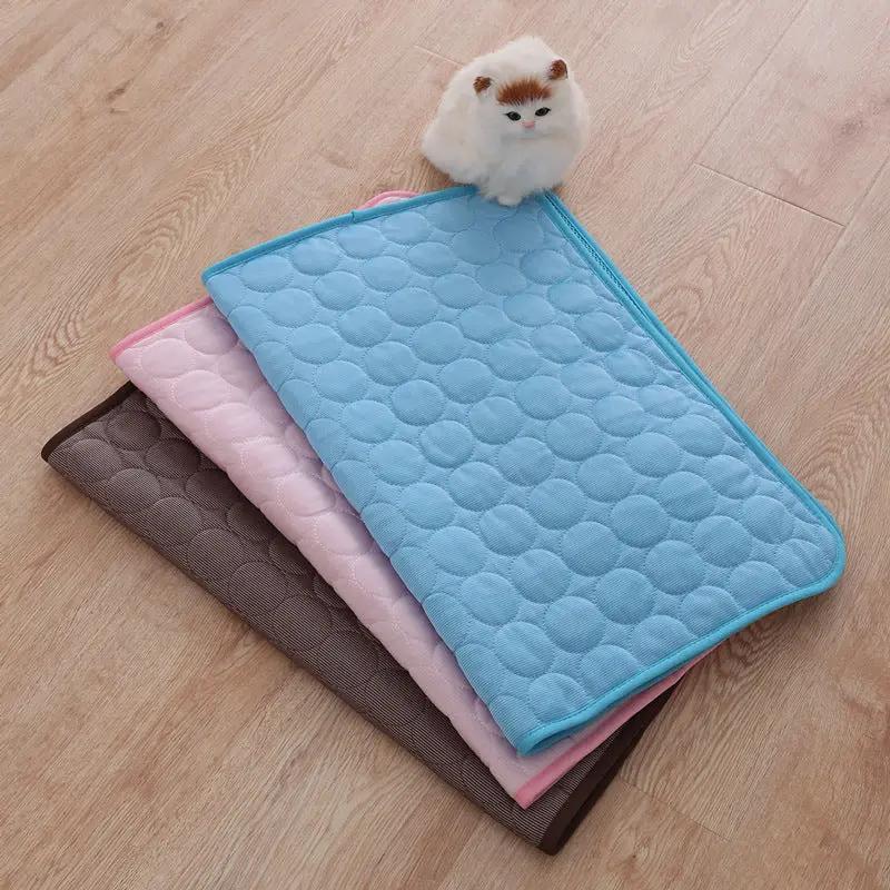 Pet Summer Portable Ice Silk Cooling Pad Maroon Asteria