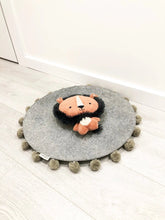 Saveplace® Round Pet Mat -  Various Colors BIG PomPom, 2 Sizes Grey Chaos