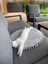 Saveplace® Round Pet Bed - Various Pom Poms, 2 Sizes Grey Chaos